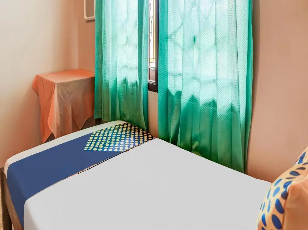 Маланг: SPOT ON 91317 Gemilang Guesthouse Syariah
