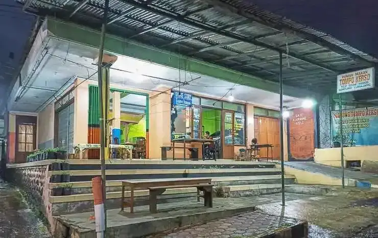 Надисари: Tompo Kerso Homestay at Desa Wisata Ranu Pani