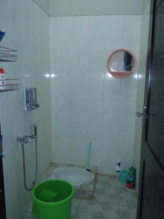 Чиребон: WIEN HOMESTAY 2 CIREBON - F9 Family Homestay