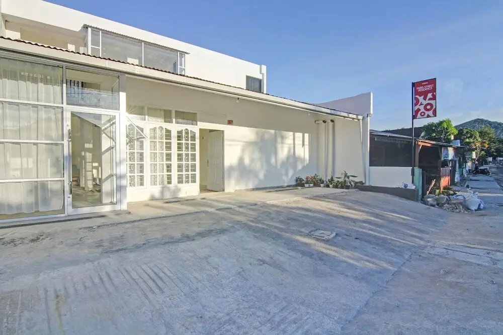Паданг: OYO 90561 Paris Street Residence Syariah