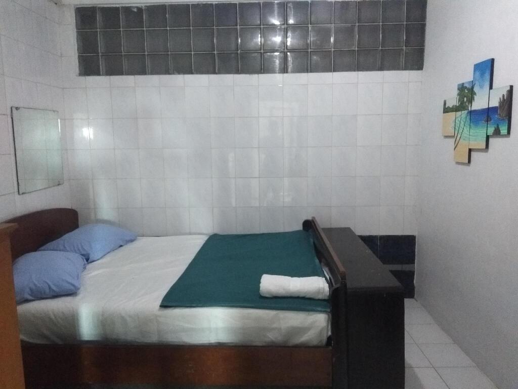 Сукабуми: OYO 90885 Villa Sairra Syariah