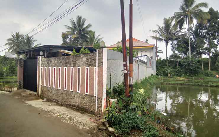 Сукабуми: OYO 90885 Villa Sairra Syariah