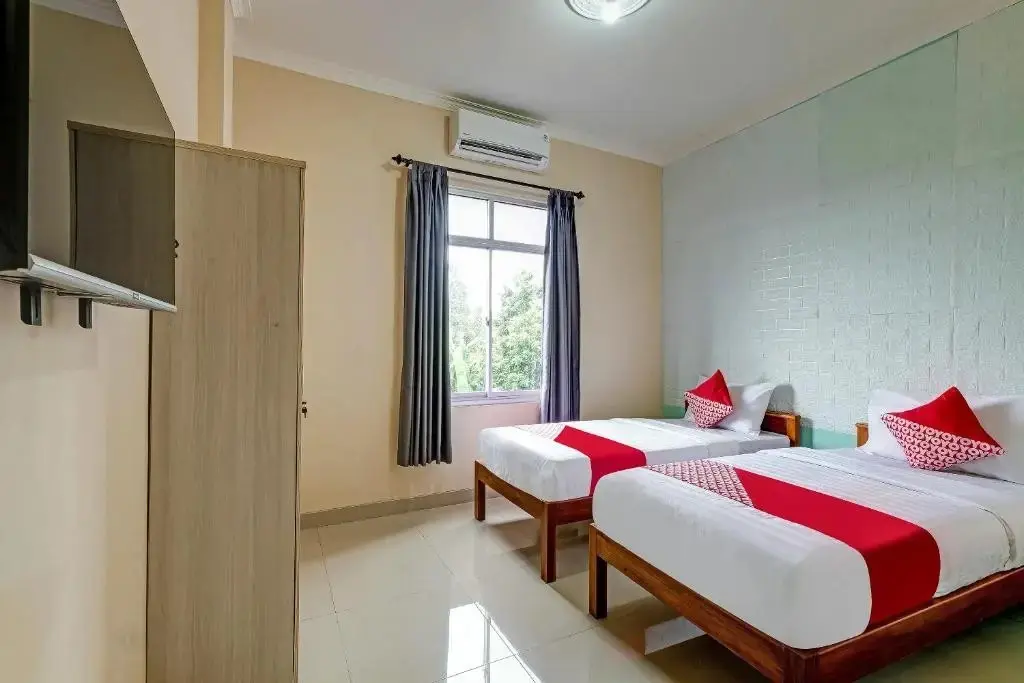 Ngaglik: SUPER OYO 90905 Dangau Datuk Guesthouse