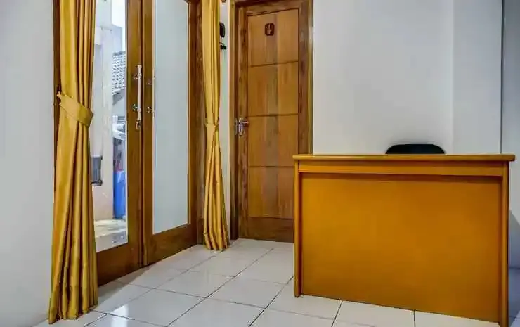 Караванг: OYO 90939 Guesthouse Yansen Residence