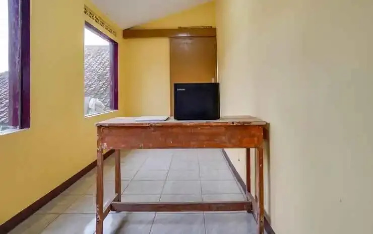 Нгампрах: OYO Homes 90917 Eco Tourism Geopark Padalarang Homestay Syariah
