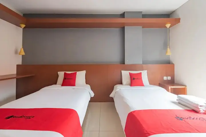 Бандунг: RedDoorz @ Dago Pojok 3