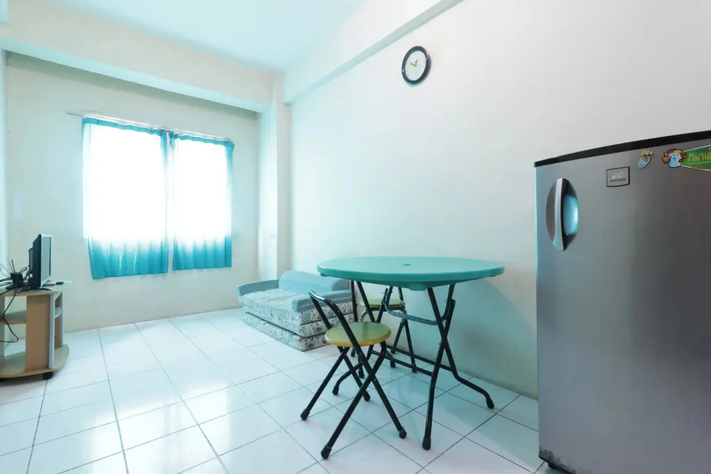 Джакарта: Daddy's Room Apartemen City Park by ZUZU
