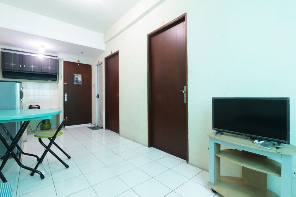 Джакарта: Daddy's Room Apartemen City Park by ZUZU