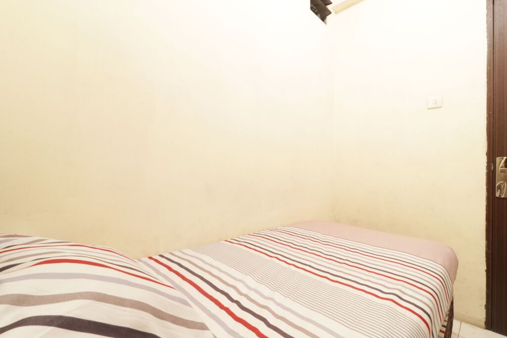 Джакарта: Daddy's Room Apartemen City Park by ZUZU