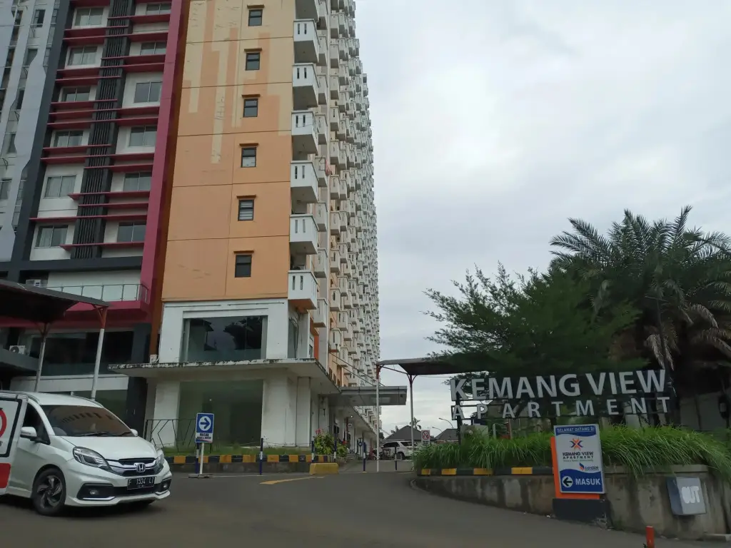 Бекаси: Planet Room Kemang View by ZUZU