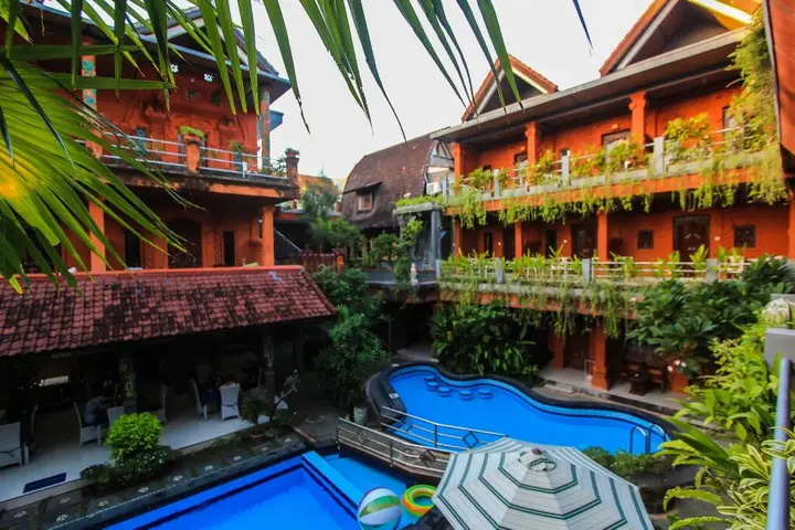 Кута: Hotel Zamburger Bali