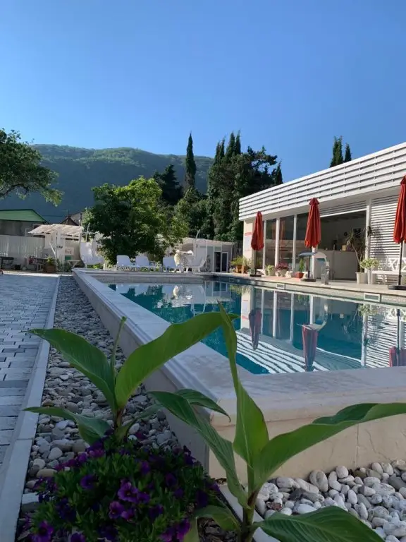 Небуг: Hurmahoum Guest House