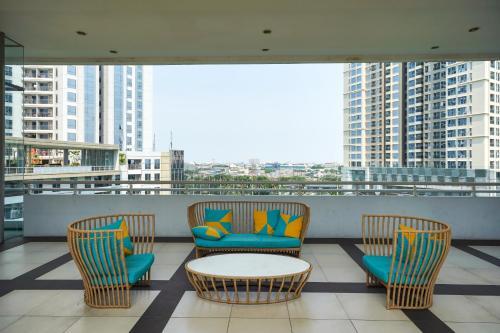 Джакарта: The Mansion At Dukuh Golf Kemayoran Apartment Tower Bellavista 1