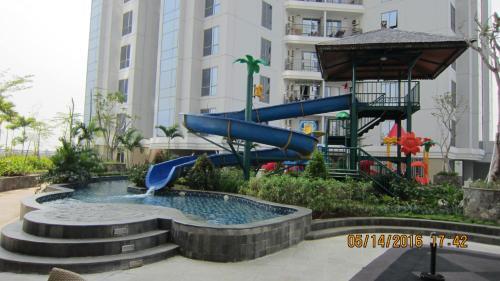 Джакарта: The Mansion At Dukuh Golf Kemayoran Apartment Tower Bellavista 1