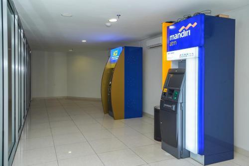 Джакарта: The Mansion At Dukuh Golf Kemayoran Apartment Tower Bellavista 1