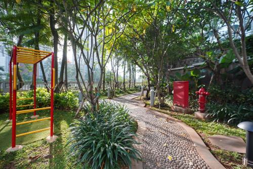 Джакарта: The Mansion At Dukuh Golf Kemayoran Apartment Tower Bellavista 1