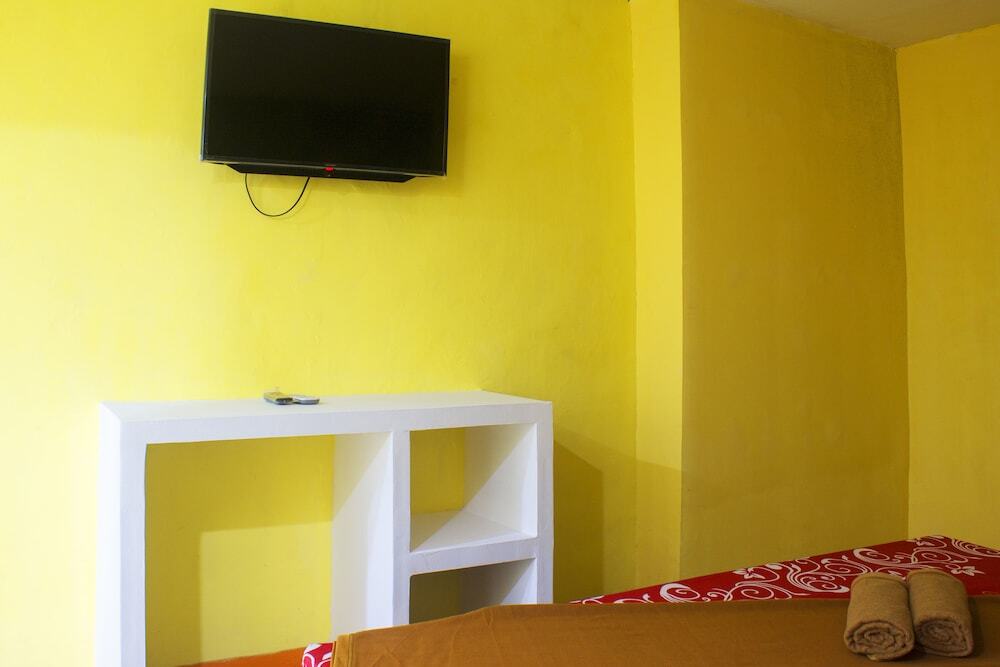 Джакарта: New Priok Indah Syariah Hotel