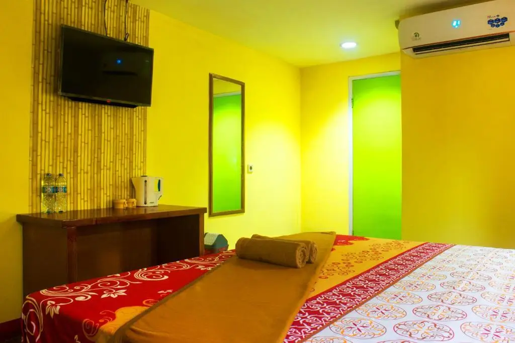 Джакарта: New Priok Indah Syariah Hotel