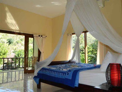 Бунутан: Bali Bhuana Beach Cottages