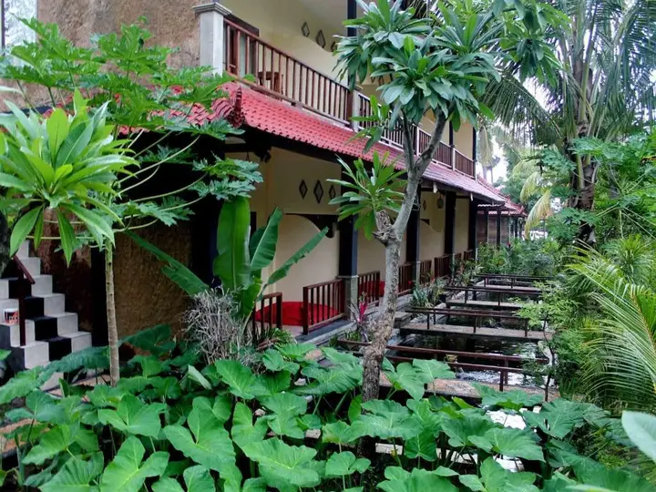 Бунутан: Bali Bhuana Beach Cottages