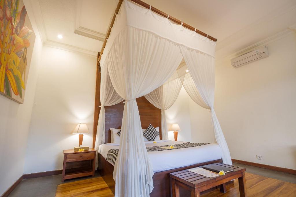 Убуд: Ubud Inn Cottage by Prasi