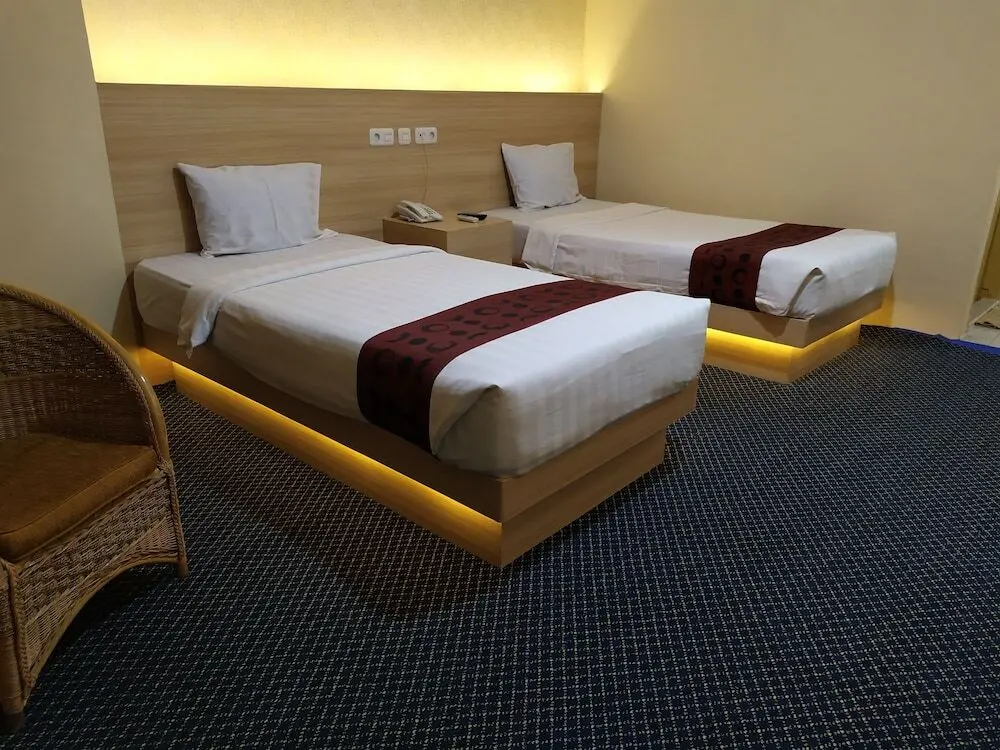 Паданг-Панджанг: Hotel Rangkayo Basa Padang Panjang