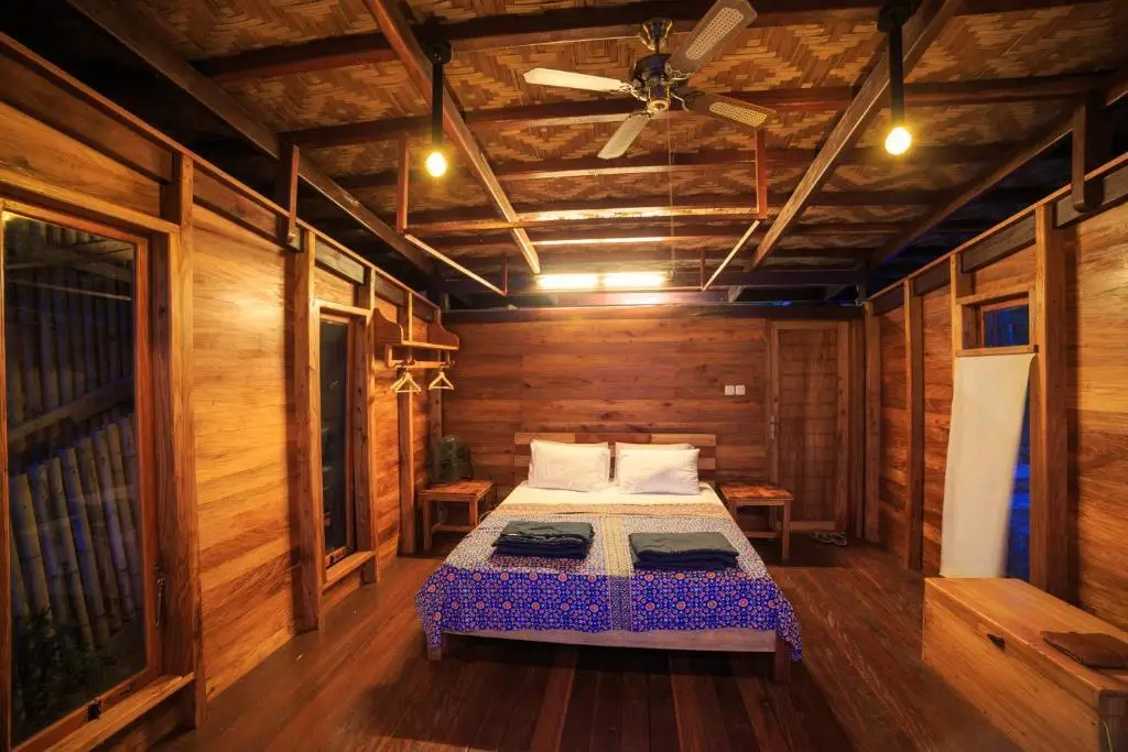 Бира: Tevana House Reef
