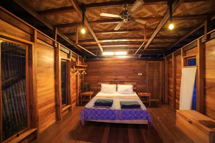 Бира: Tevana House Reef