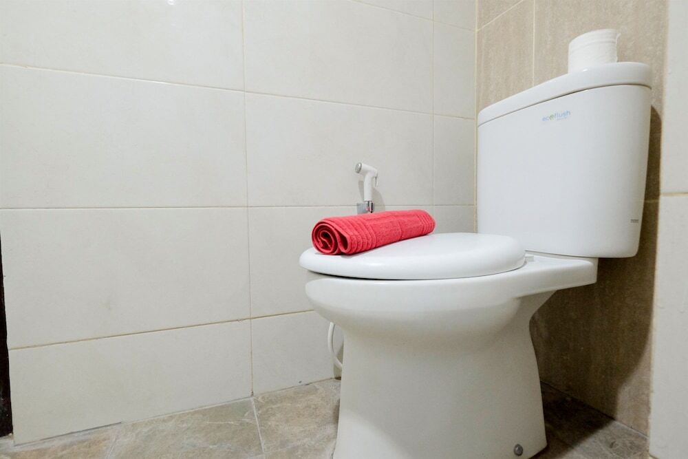 Бекаси: Homey Studio Apartment @ Grand Dhika City