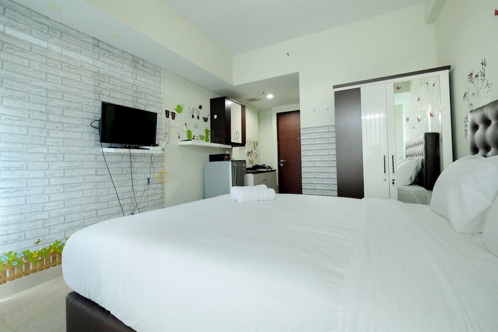 Бекаси: Homey Studio Apartment @ Grand Dhika City