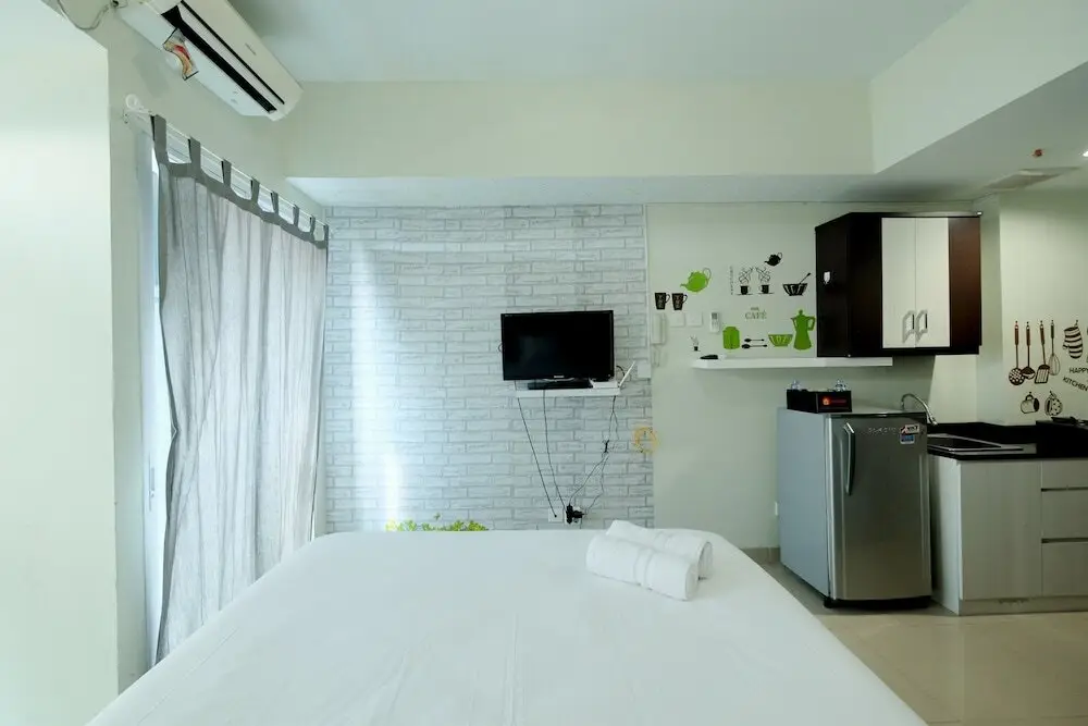 Бекаси: Homey Studio Apartment @ Grand Dhika City