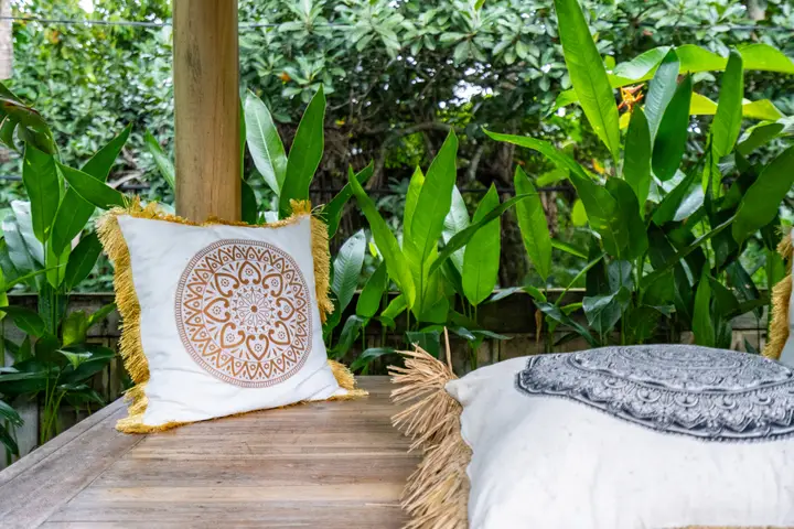 Убуд: Вилла Chakola with Koi Pond