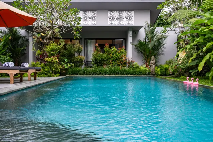 Убуд: Вилла Chakola with Koi Pond