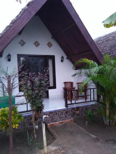 Гили-Мено: The Flower Cottages