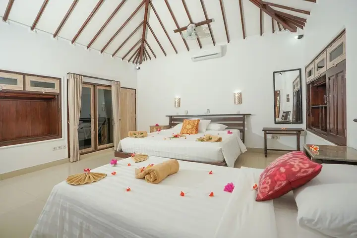 Гили Траванган: Martas Bungalows