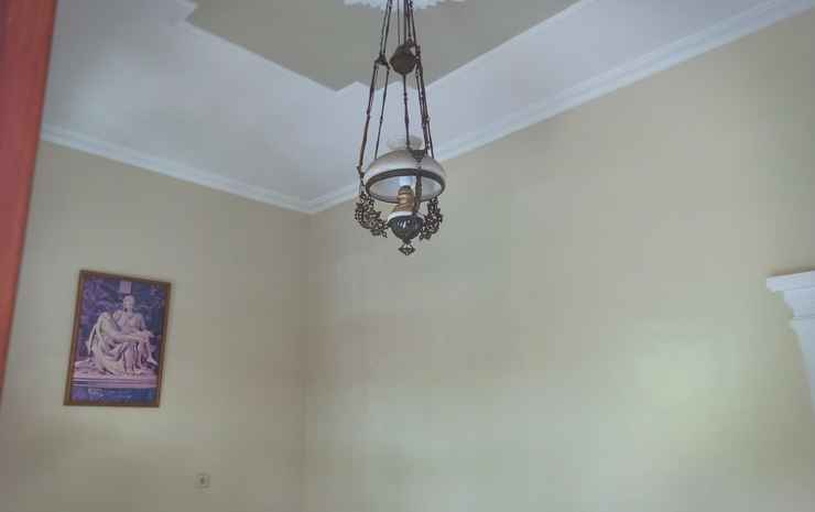 Грогол: Budget Room in Solo Baru (Kamar Khusus Wanita)