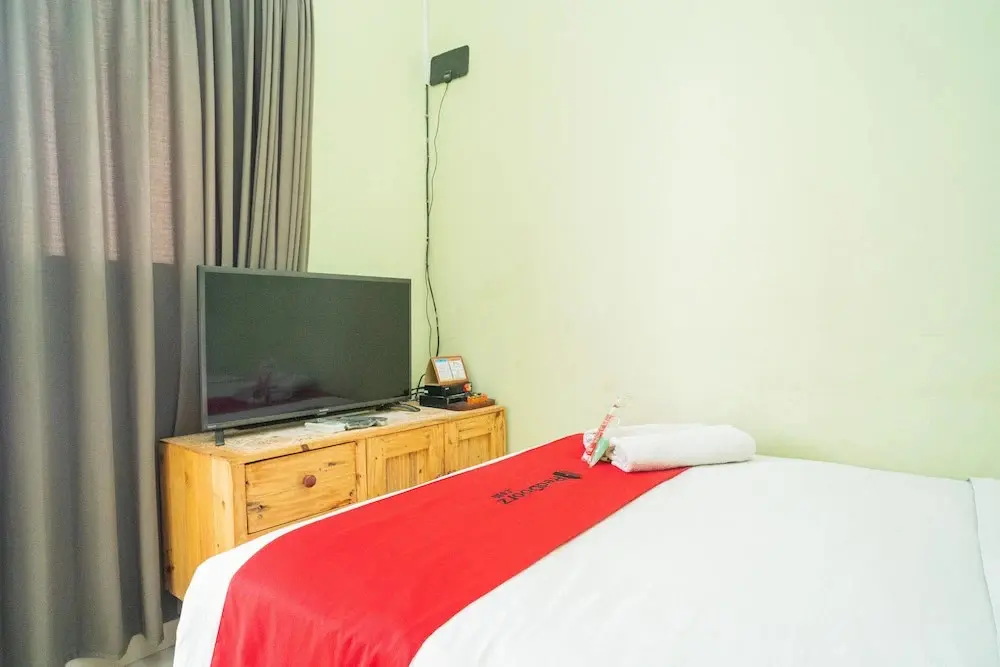 Сидоарджо: RedDoorz near Suncity Mall Sidoarjo