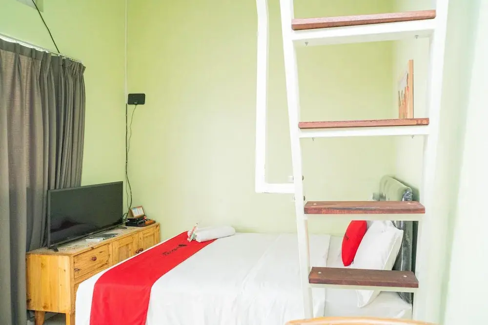 Сидоарджо: RedDoorz near Suncity Mall Sidoarjo