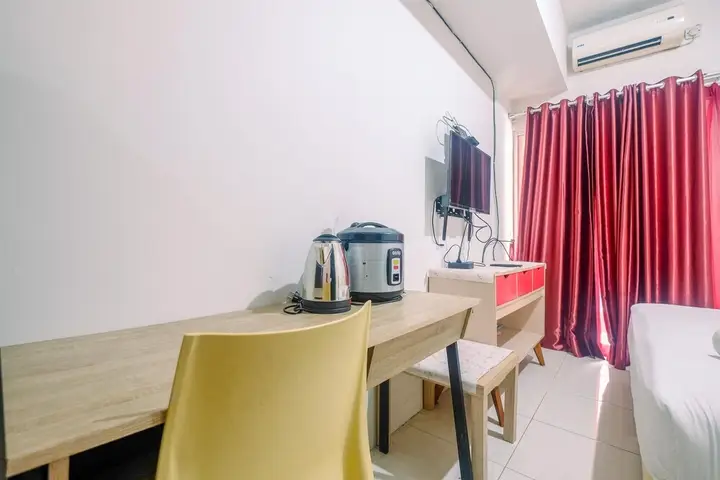Тангеранг: Simply Studio at Tamansari Skylounge Apartment
