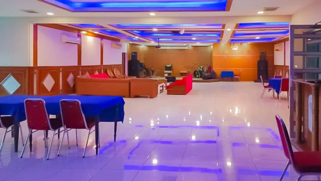 Тасикмалая: Urbanview Hotel Crown Tasikmalaya by RedDoorz