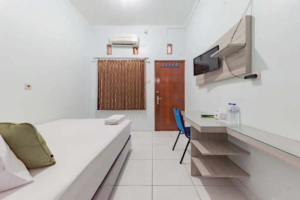 Чиребон: Urbanview Hotel Sunday Cirebon by RedDoorz