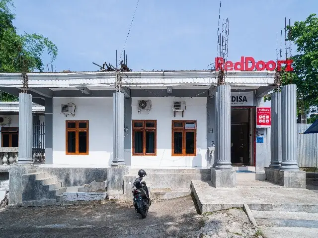 Маланг: RedDoorz near Universitas Merdeka Malang 2