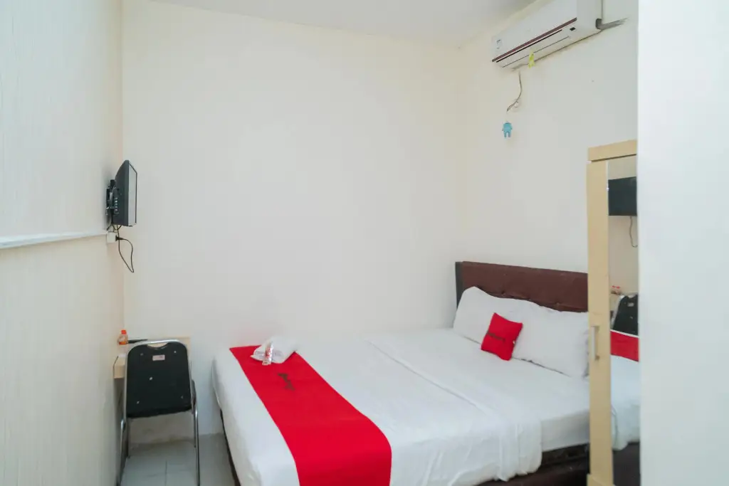 Маланг: RedDoorz near Terminal Arjosari 2