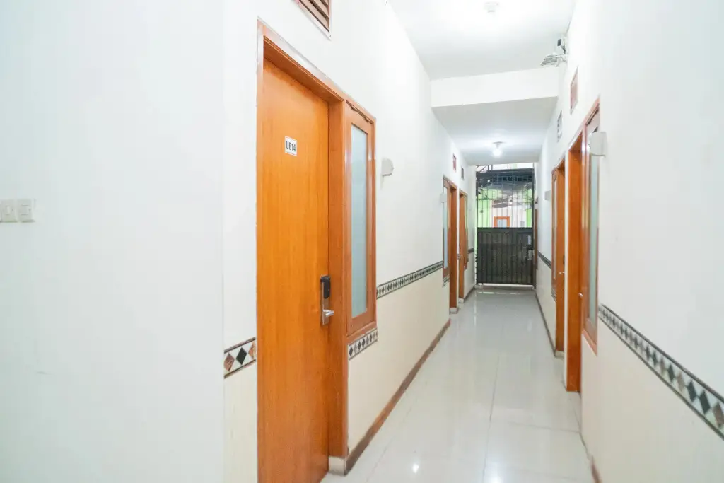 Маланг: RedDoorz near Terminal Arjosari 2