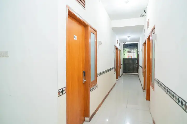 Маланг: RedDoorz near Terminal Arjosari 2