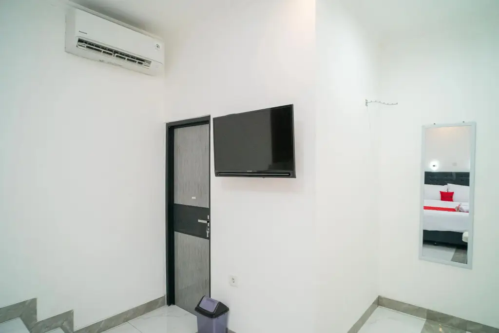 Джакарта: RedDoorz near Stasiun Senen