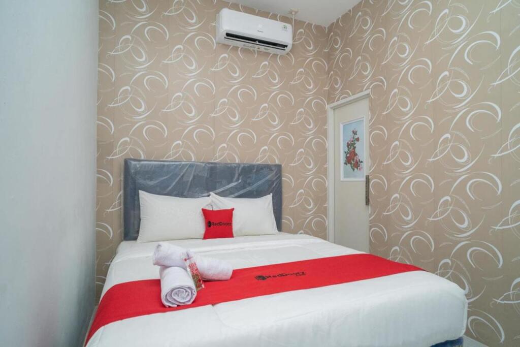Джакарта: RedDoorz near Sarinah Jakarta