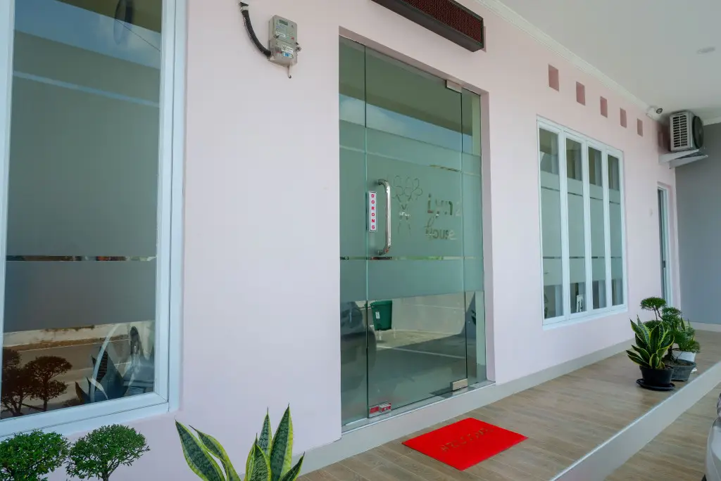 RedDoorz near Rita Supermall Purwokerto 2 — фото 1