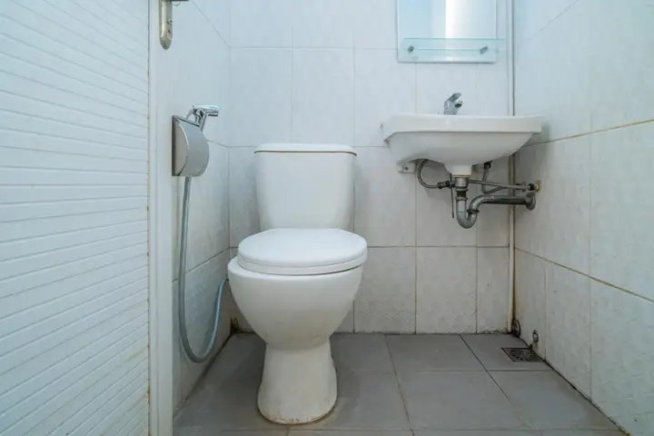 Суракарта: RedDoorz near Matahari Singosaren Solo