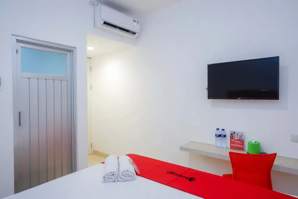 Макассар: RedDoorz near Mall Ratu Indah 3